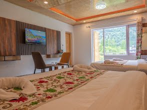 Mountain Square - photo 2 - Hotels and Houseboats in Pahalgam