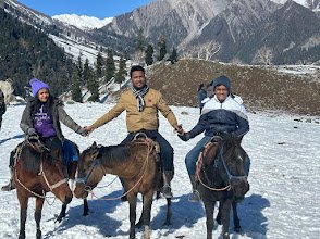 𝗦𝗵𝗶𝗻𝗶𝗻𝗴 𝗦𝘁𝗮𝗿 𝗛𝗼𝗹𝗶𝗱𝗮𝘆𝘀 - photo 5 - Travel Agents and Tour Operators in Srinagar