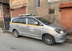 Tourist Taxi Srinagar - photo 3 - Taxi and Cab Services in Srinagar