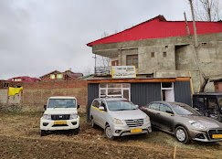 Tourist Taxi Srinagar - photo 4 - Taxi and Cab Services in Srinagar