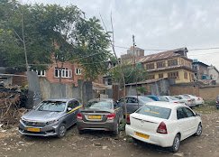 Tourist Taxi Srinagar - photo 6 - Taxi and Cab Services in Srinagar