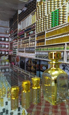 Saffron Treasure - photo 3 - Dry Fruits and Saffron Stores in Srinagar