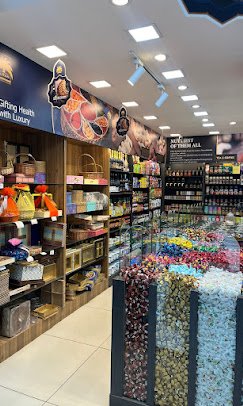 Ajfan Dates and Nuts - photo 3 - Dry Fruits and Saffron Stores in Srinagar