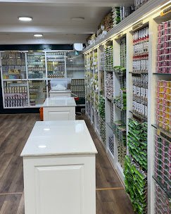 Royal Kashmir - photo 2 - Dry Fruits and Saffron Stores in Srinagar