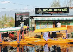 Royal Kashmir - photo 4 - Dry Fruits and Saffron Stores in Srinagar