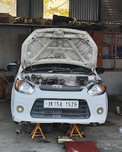 Shah i Jeelan Motors - photo 2 - Automobile Repair and Services in Srinagar