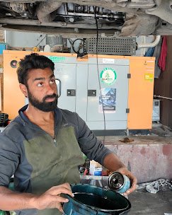Shah i Jeelan Motors - photo 5 - Automobile Repair and Services in Srinagar