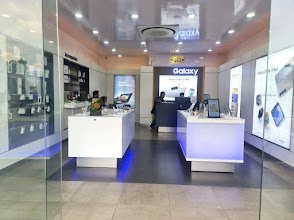 Samsung Experience Store - photo 2 - Electronics and Mobile Shops in Srinagar